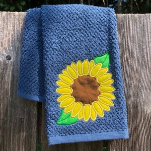 Sunflower applique embroidery design file for use with an embroidery machine
