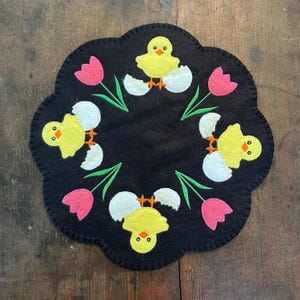 ITH Spring Chick Candle Mat, Penny Rug  applique embroidery design file for use with an embroidery machine for Easter