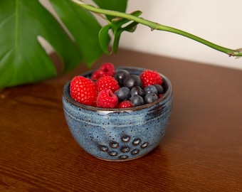 Small Ceramic Strainer / Colander Berry Bowl