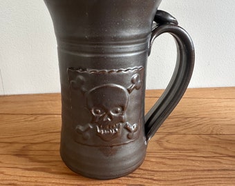 Coffee mug skull and crossbones halloween cup pottery ceramics