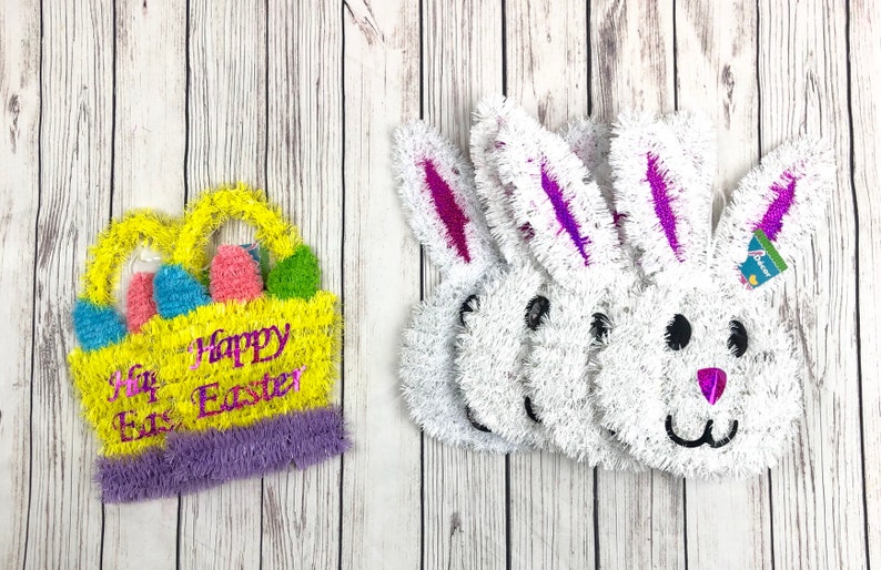 Easter Tinsel Wall Decor Decorations Basket Bunny Sign
