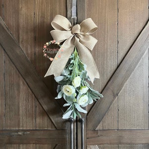 Ranunculus & Lambs Ear Swag, Spring Swag, Spring Floral Swag, Farmhouse Swag, Spring Door Decor, Door Swag, Summer Swag, Teardrop swag