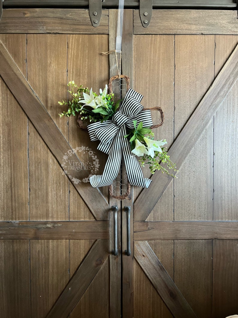 Chicken Wire Cross Metal Wall Decor Cross Wreaths Cross Door Etsy