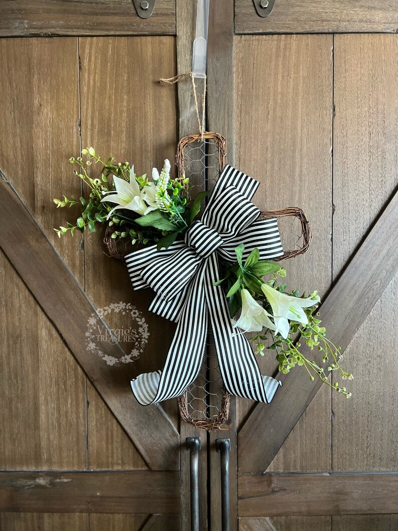 Chicken Wire Cross Metal Wall Decor Cross Wreaths Cross Door Etsy