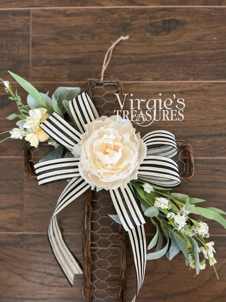 Chicken Wire Cross Metal Wall Decor Cross Wreaths Cross Door Etsy