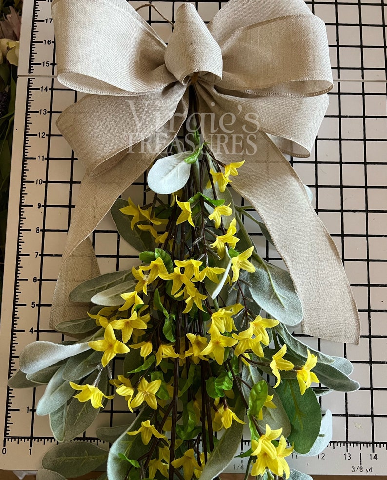 Ramoscello Artificiale Forsythia – Swag Fiorito Giallo Per Porta O Parete, 36 Cm
