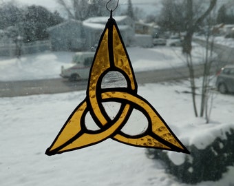 stained glass triquetra