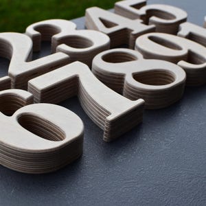 VENTE ! Numéros en bois de 1 à 10 5 pouces, numéros de table de mariage sur pied pour décorations, numéros de table de café ou de restaurant, accessoires de chambre de bébé ou de photo image 6