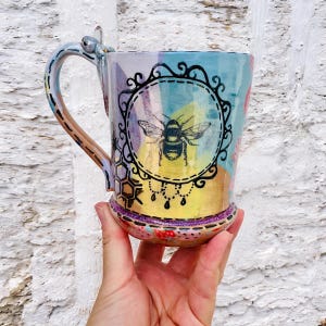 Bee Mug with Honey Comb, Large Coffee Mug with Honey Bee, Cappuccino Cup, Made in Italy, Animal Lover Present, Artistic Cup