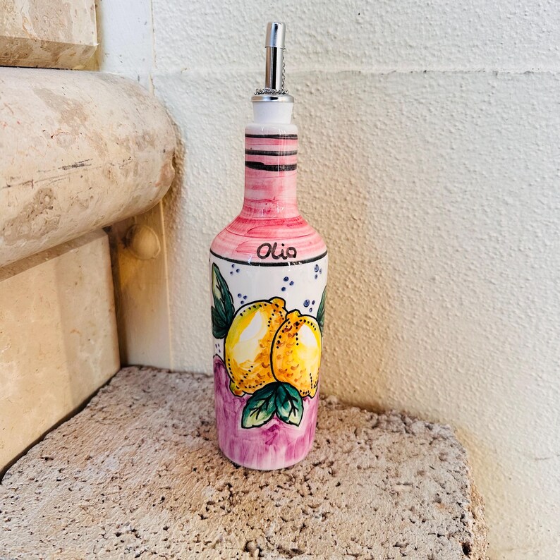 Hand-Painted Oil Dispenser with Amalfi Lemons, Italian Olive Oil Bottle, Pastel Cruet Made in Italy, Foodie Gift for Kitchen Decor