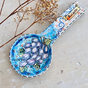 Italian grape spoon rest, ceramic spoon rest, handmade italian pottery, tuscan style art, made in Italy, hand painted spoon holder