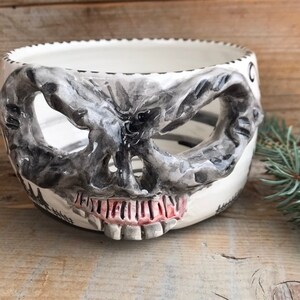Yarn Bowl, Knitting Bowl, Skull Lover, Crochet Yarn Holder, Knitting Accessories, Human Skull, Ceramic Artist, Handmade Pottery