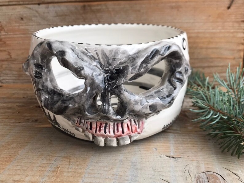 Yarn Bowl, Knitting Bowl, Skull Lover, Crochet Yarn Holder, Knitting Accessories, Human Skull, Ceramic Artist, Handmade Pottery