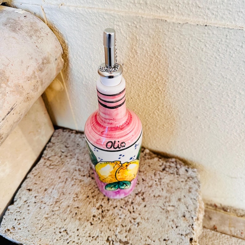 Hand-Painted Oil Dispenser with Amalfi Lemons, Italian Olive Oil Bottle, Pastel Cruet Made in Italy, Foodie Gift for Kitchen Decor