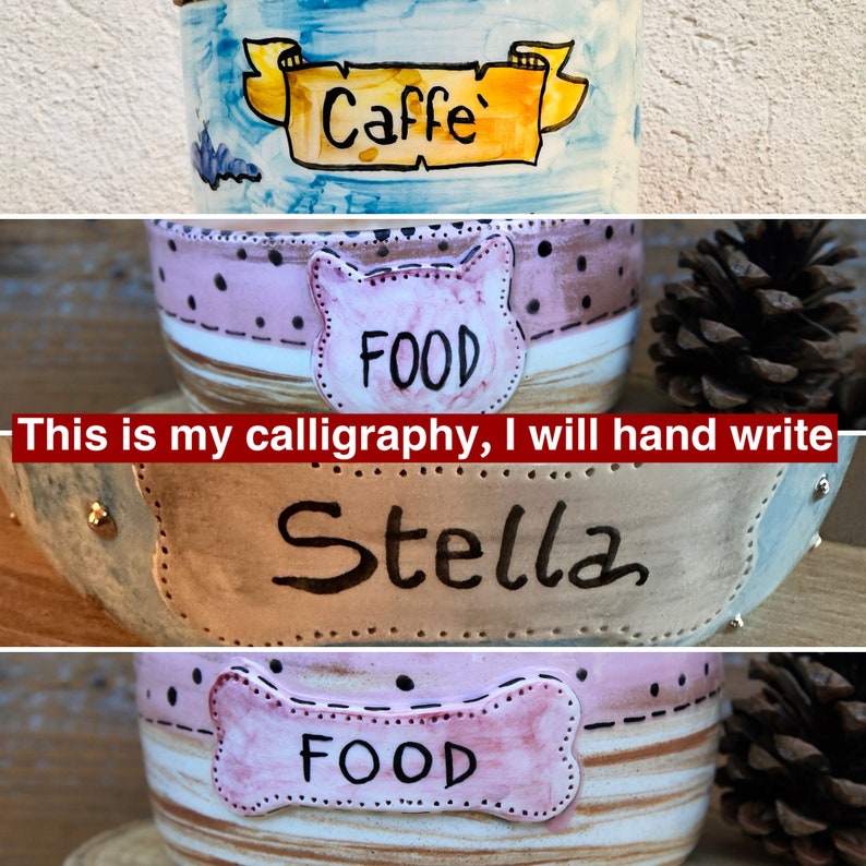 Puede incluir: Tres cuencos de cer&aacute;mica con caligraf&iacute;a pintada a mano. El cuenco superior es azul con nubes blancas y la palabra "Caffe" en una pancarta amarilla. El cuenco del medio es rosa con rayas blancas y lunares negros. La palabra "FOOD" est&aacute; escrita en negro sobre una etiqueta blanca. El cuenco inferior es rosa con rayas blancas y lunares negros. La palabra "FOOD" est&aacute; escrita en negro sobre una etiqueta blanca en forma de hueso. El cuenco del medio tambi&eacute;n tiene el nombre "Stella" escrito en caligraf&iacute;a negra.