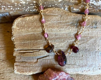 Pink tourmaline gemstone gold pendant necklace