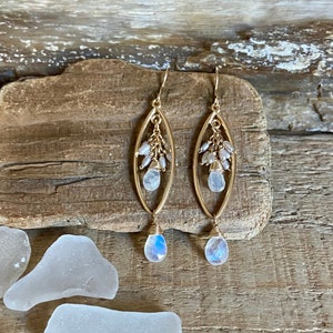 Moonstone gemstone and freshwater pearl gold hoop earrings