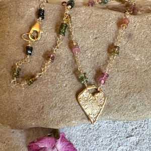 Turmalin Edelstein Gold Herz Charme handgemachte Halskette
