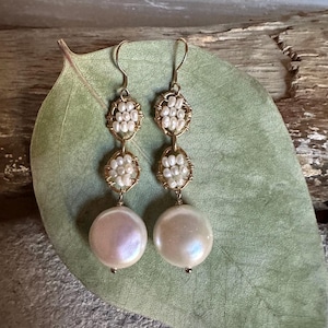 Freshwater pearl gold handmade dangle earrings