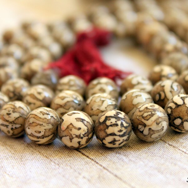 Full strand (108 beads) Conch Shell beads - Tibetan beads - Om Beads - 8.5 mm - Jewelry Supplies - Prayer Beads including Dorje and Bell