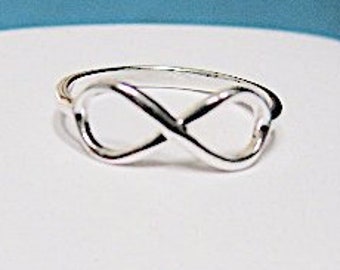 Infinity Ring Sterling Silver - Medium Infinity