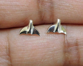 Whale Tail stud earrings - Sterling Silver (D)