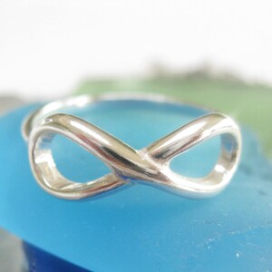 Sterling Silver Infinity Ring - Large Infinity (D)