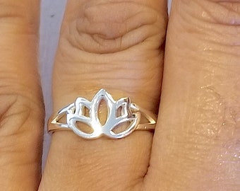 Lotus ring - Sterling Silver- Water Lilies - Lily flowers- Purity ring -bridal party - wedding party*