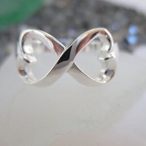 Heart Infinity Ring - Sterling Silver (D)