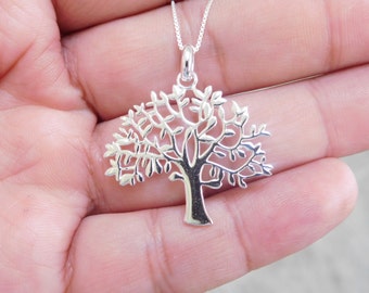 Large Tree of Life Necklace. Sterling Silver (D)