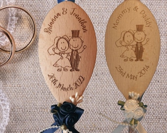 Personalized Wooden Wedding Spoon – Engraved Cartoon Couple, Ribbon Decor