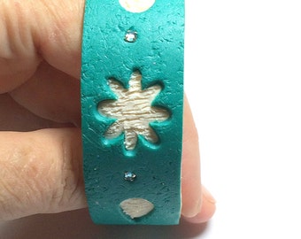 Polymer clay jewelry, cuff bracelet, Aqua and white Cuff Bracelet, handmade cuff Bracelet, Boho Chic Bracelet, suede clasp