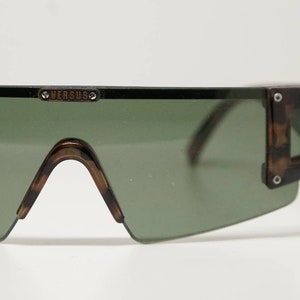 GIANNI VERSACE  E20 Versus vintage sunglasses occhiali da sole sonnebrille lunettes gafas de sol  Made in Italy NOS 1980&#39;s circa