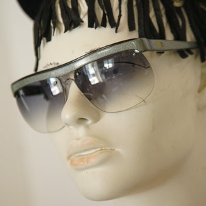 vintage Martini racing par Lozza masque lunettes de soleil occhiali da sole sonnebrille lunettes gafas de sol lunettes fabriquées en Italie Newoldstock années 1980