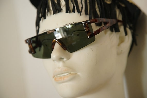 GIANNI VERSACE  E20 Versus vintage sunglasses occ… - image 3