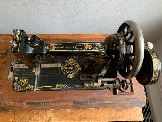 Antique C.1903 Frister & Rossmann Transverse Shuttle Hand