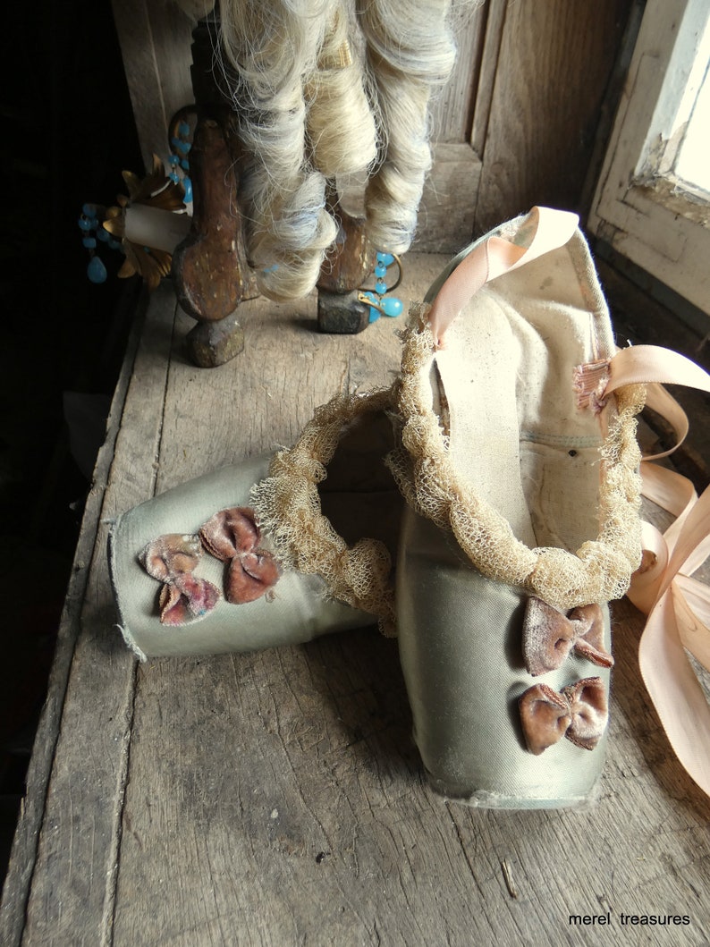 vintage ballet pointe shoes image 4