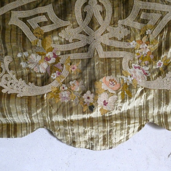 antique vintage French fabric velvet embroidered pelmet