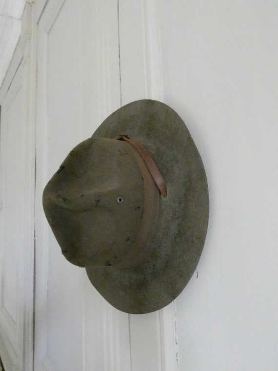 vintage shabby felt Baden-Powell boy scout hat