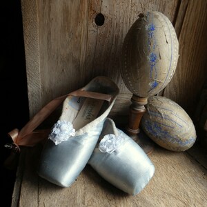 vintage French  ice blue ballet pointe dance shoes
