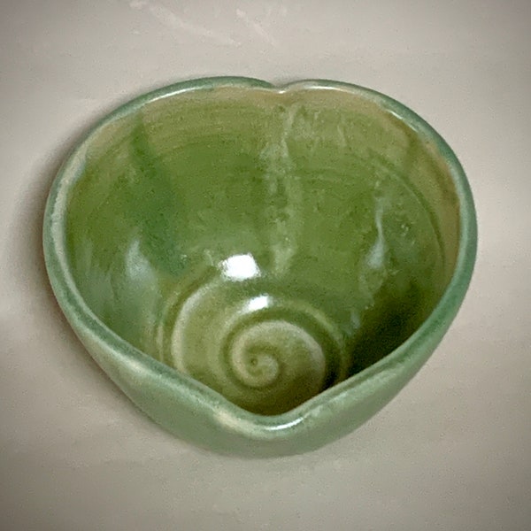 Handmade Wheel Thrown Spearmint Green Stoneware Heart Shaped Medium Size Bowl, Beautiful Hand Crafted Green Bowl for the Table
