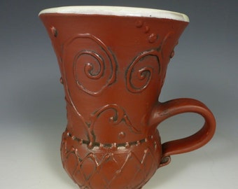 Taza de café hecha a mano, taza de café o té decorada con engobe, taza de cerámica torneada, taza única, taza de café pequeña