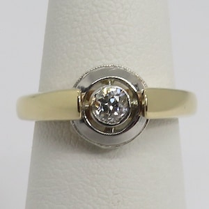 Vintage 14k Gold Diamond Wedding  Ring Sz 4.25. 28pts
