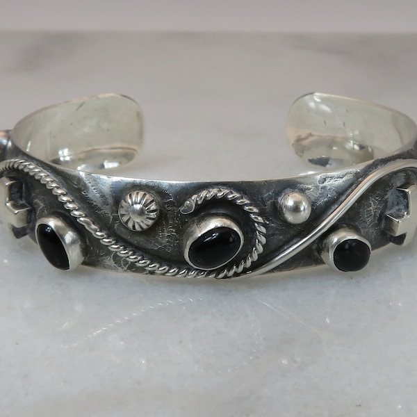 Vintage Navajo Sterling Silver Nakai Black Onyx Cuff Bracelet.