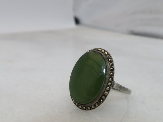 Art Deco Sterling Green Quartz Marcasite Ring sz … - image 3