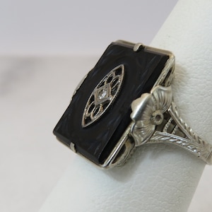 14K Art Deco Onyx Diamond Ring. size 5.5.