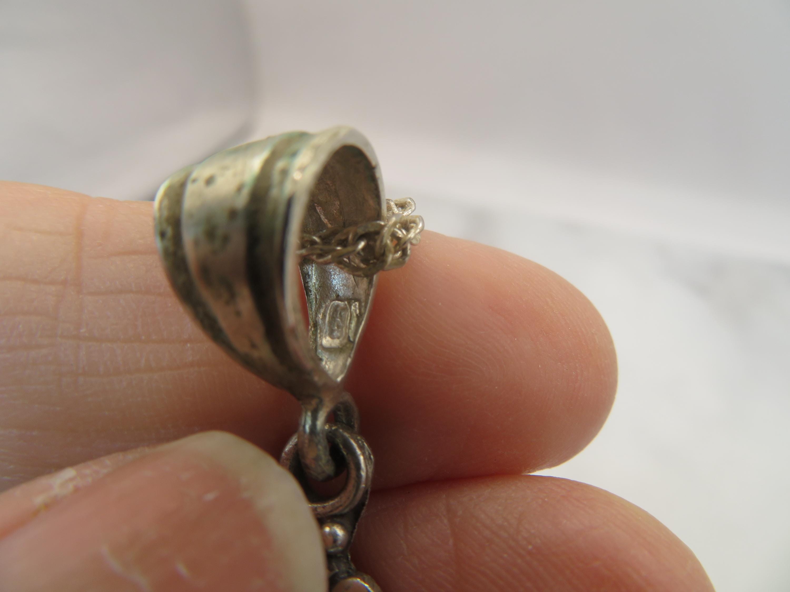 ヴィンテージスターリングシルバーターコイズコーラルペンダント