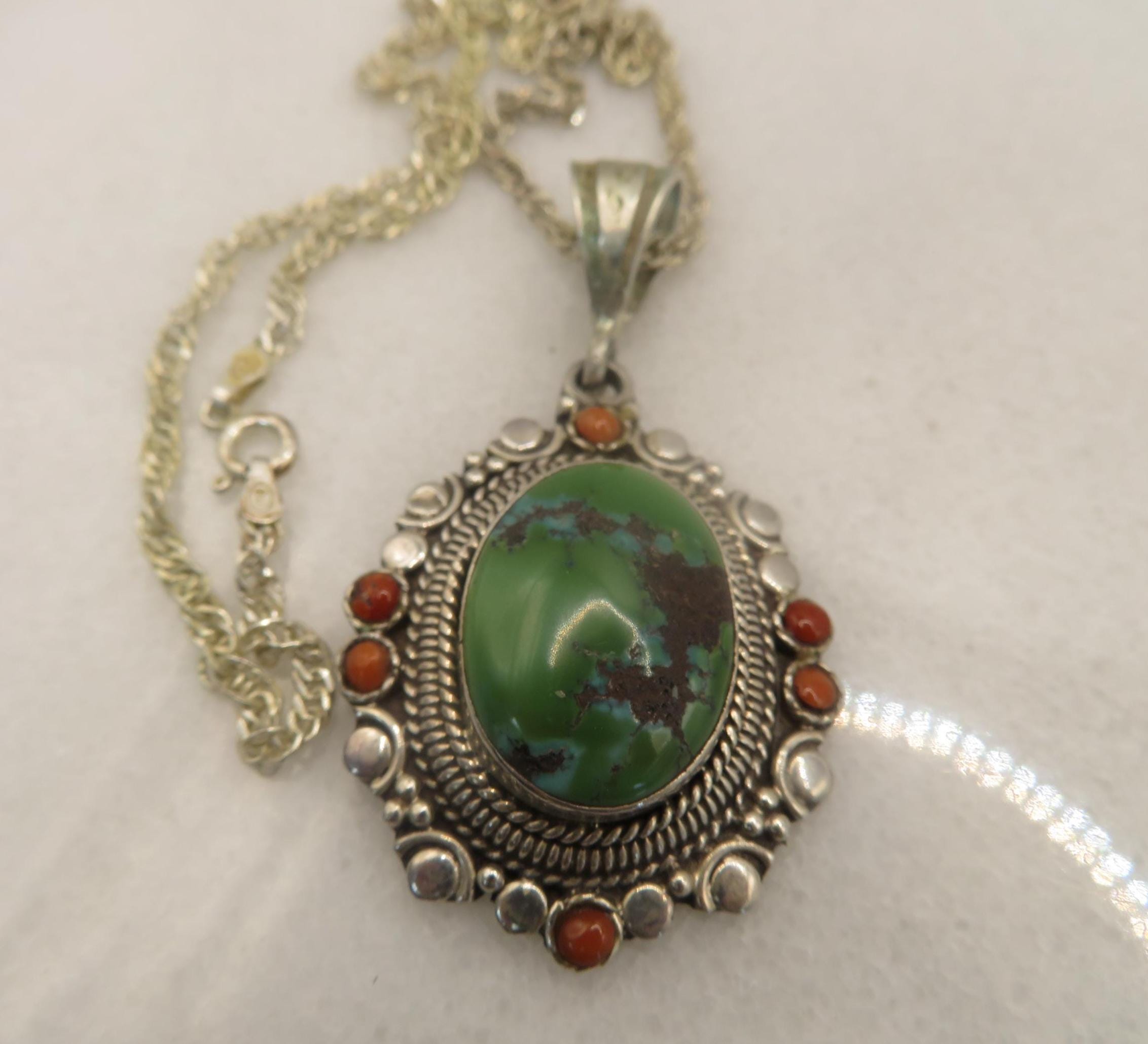 【新品未使用】 ターコイズ・コーラルのスターリングシルバーペンダント ヴィンテージスターリングシルバーターコイズコーラルペンダント