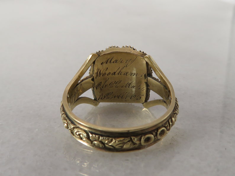 14k Antique Ring Yellow Gold Memorial Hair Band. sz 7. Dated 1825 bild 4