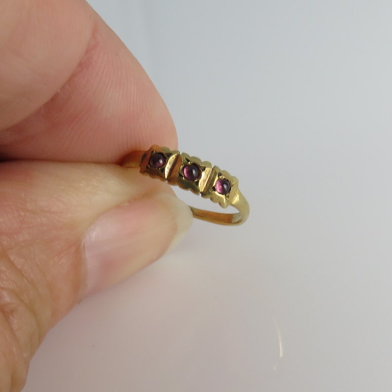Vintage 14k Ruby Baby Ring Pinky Midi Ring Band sz 1.75.